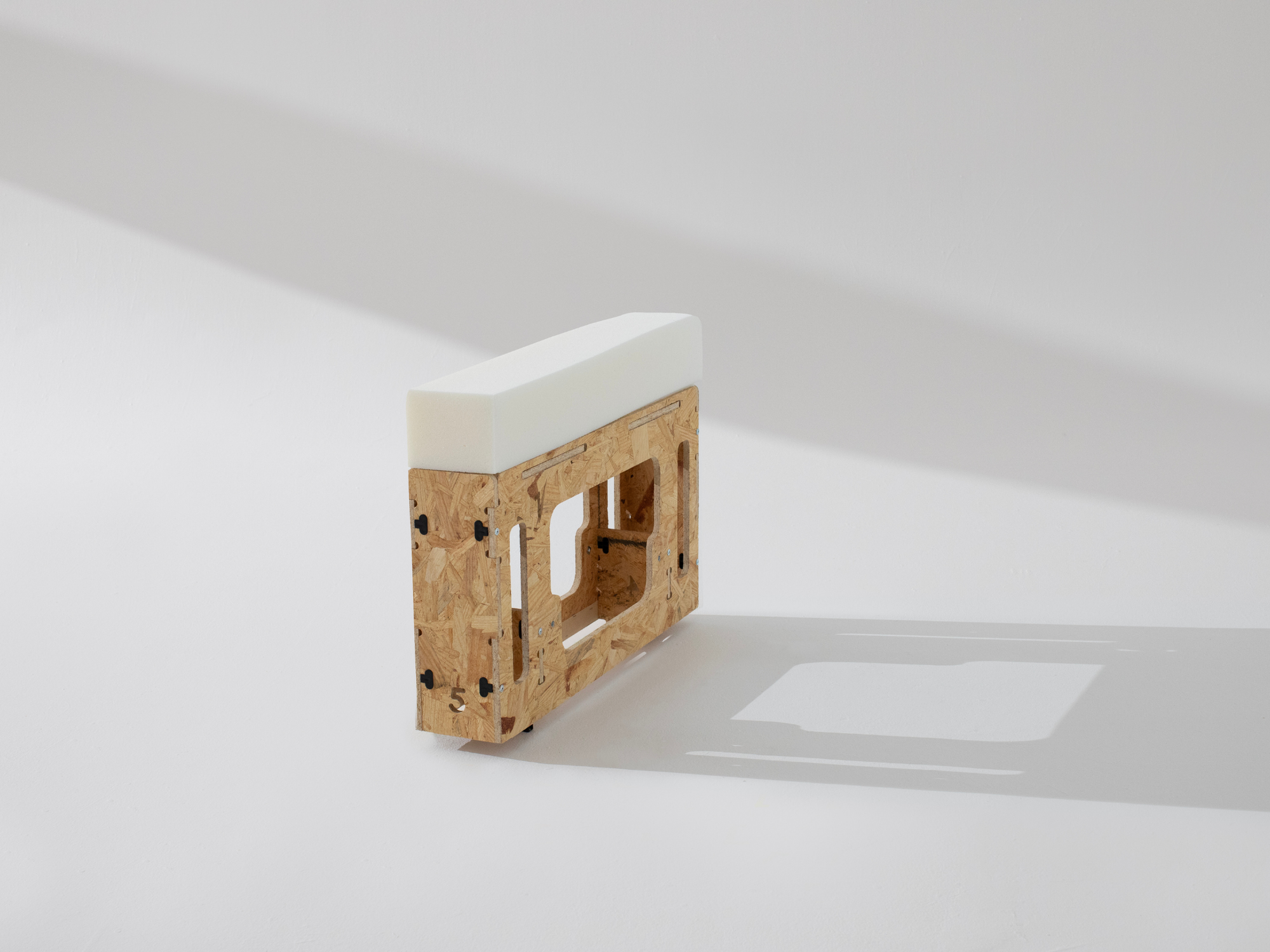 The Universal Flat Arm Unit